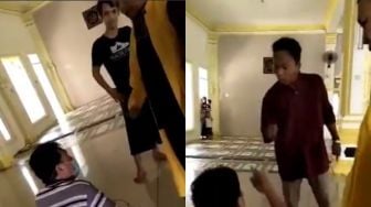 Viral Video Jemaah Mau Ikut Salat Malah Diusir karena Ngotot Pakai Masker