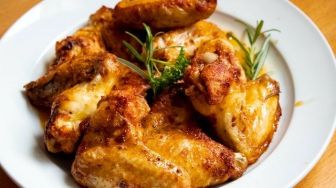 Beli Makanan Pakai Promo, Pembeli Kecewa Bentuk Ayam yang Datang Menyedihkan