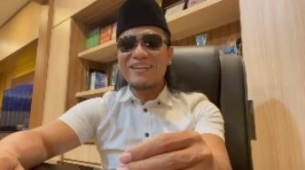 Gus Miftah Sentil Baliho Politisi: Politisinya Happy, Rakyatnya Makin Susah