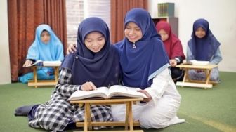 Daripada Nongkrong di Cafe, dr Yovi Ajak Pemuda Lebih Baik di Rumah Mengaji