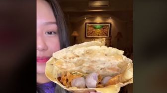 Viral Sisca Kohl Buat Crepes Rasa Bakso, Warganet: Nah Kan Berulah Lagi