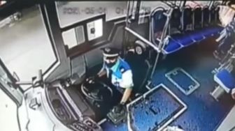 Kembali Terjadi, Bus Trans Metro Deli Dilempar OTK di Medan