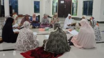 Jemaah Masjid Hidupkan 10 Malam Terakhir Ramadhan Dengan Khatam Alquran