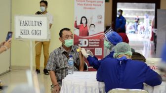 Agar Vaksinasi Sampai ke Seluruh Masyarakat, Tenaga Kesehatan Perlu Menyisir Daerah Pelosok