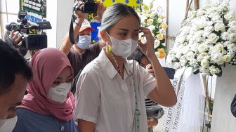 Raditya Oloan Meninggal, Joanna Alexandra Masih Belum Terima