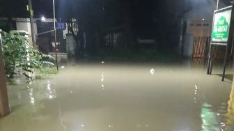 Dilanda Banjir Dua Warga Citeureup Bogor Terserang Stroke