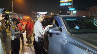 Tak Kantongi SIKM, Puluhan Kendaraan di Tangerang Diputar Balik Polisi