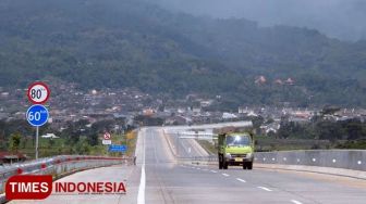 Penyekatan Jalur Mudik Efektif, Volume Kendaraan Jakarta Menuju Jawa Turun