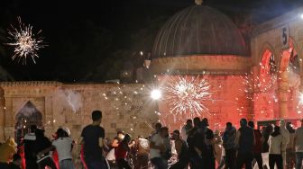 Polisi Israel Bentrok dengan Warga Palestina di Masjid Al Aqsa