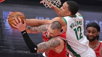 Torehkan Triple-double, Nikola Vucevic Bawa Bulls Taklukan Celtics