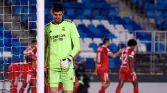 Thibaut Courtois dan Tiga Pemain Real Madrid Lainnya Positif COVID-19