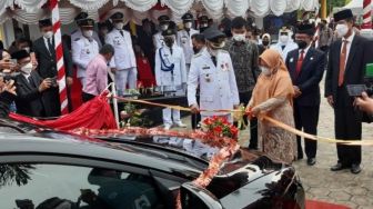 Kenalkan Potensi Daerah, Pemkot Kendari Gunakan Mobil Listrik