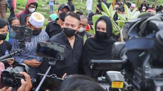 Semasa Hidup, Sapri Ajak Vicky Prasetyo Patungan Beli Mobil Jenazah