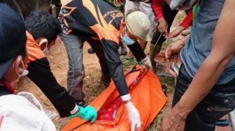 Tertimbun Longsor, Delapan Penambang Emas Ilegal di Solok Selatan Tewas