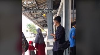 Ngakak! Pura-Pura Jadi Ojek saat Jemput Pacar LDR, Endingnya Malah Begini