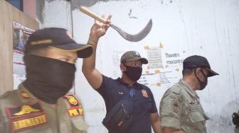 Bongkar Rumah Judi Togel, Satpol PP Kota Semarang Temukan Benda Ini!