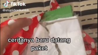 Beli Baju Koko H-1 Lebaran, Auto Panik Pas Buka Paket Modelnya Begini