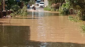 Libur Lebaran Hari Pertama, Desa di Kuansing Riau Diterjang Banjir Bandang