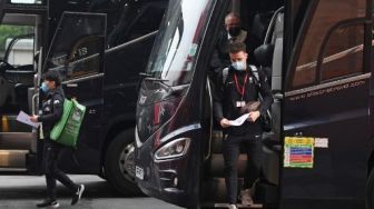 Prank Suporter MU, Liverpool Pakai Kendaraan Lain saat Bus Tim Dicegat