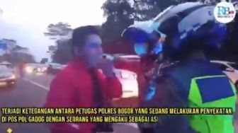 Viral Polisi Lawan Oknum PSSI Yang Ngegas Langgar Aturan, Partai Kena Hujat