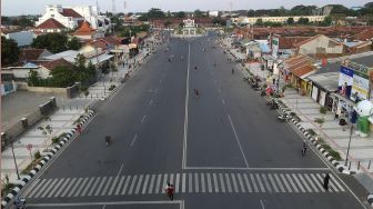 Foto udara suasana Taman Pancasila Kota Tegal, Jawa Tengah, Sabtu (15/5/2021). [ANTARA FOTO/Oky Lukmansyah]