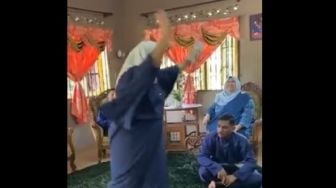 Momen Haru Sungkeman saat Lebaran Malah Jadi Ngakak Gegara Aksi Cewek Ini