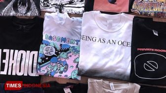 Empat Brand Besar di Balik Kaos Merchandise Band Legenda Dunia