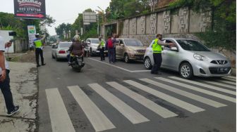 Polresta Malang Kota Perpanjang Penyekatan Jalan hingga 31 Mei 2021