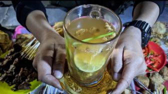 Badan Lelah Usai Lebaran? Coba Wedang JKJ Minuman Tradisional Solo Ini