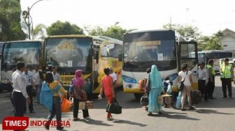 Mudik Dilarang, Begini Tips Antibosan Merayakan Lebaran di Rumah