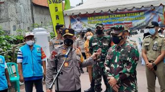 Kembali ke Jakarta, 41 Pemudik Jalani Swab COVID-19 di Sawah Besar