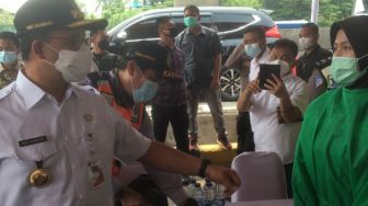 148 Pemudik Balik ke Jakarta Reaktif COVID-19 di Posko Cibatu Bekasi