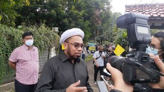 Sampah Demokrasi! Sebutan Ali Mochtar Ngabalin Bagi yang Minta Jokowi Mundur