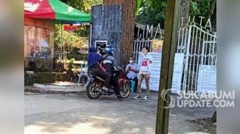 Anak Kecil Auto Mewek Usai Gagal Piknik karena Kolam Renangnya Ditutup