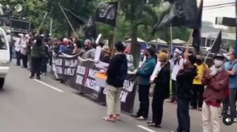 Video Aksi Unjuk Rasa di Bandung: Kirim Tentara Muslim Bebaskan Palestina