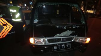 Menyeberang di Simpang Paseban Bantul, Pemotor Retak Tulang Dihantam Pickup