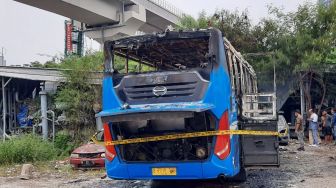 Bus hingga Mobil Polisi Hangus Terbakar di Gatot Subroto, Diduga karena Ini