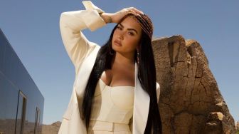 Mengaku sebagai Non-Biner, Demi Lovato Sebenarnya Bukan Wanita?