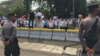 Jalan Medan Merdeka Selatan Ditutup karena Aksi Bela Palestina