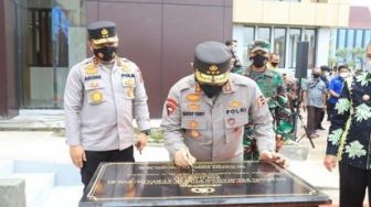Wakapolri Resmikan Gedung Pelayanan Publik Terpadu Polda Riau