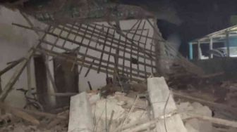 Rumah Warga Banyuwangi Ambruk Diguncang Gempa Blitar, Tidak Ada Korban Jiwa