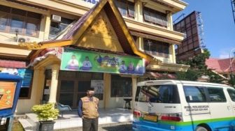 Kerahkan Mobil Dinas, Masrul Kasmy: Keseriusan Tekan Angka Covid-19