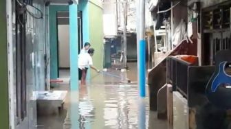 Kampung Melayu Kebanjiran 120 Cm, Belum Ada Warga yang Mengungsi