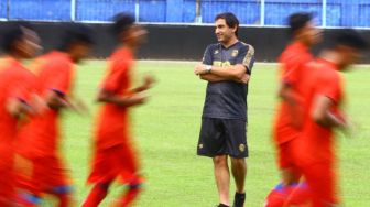 Arema FC Ditahan Imbang Persikabo, Eduardo Almeida: Hasil yang Layak