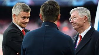 Solskjaer Semringah Sir Alex Ferguson Dampingi Skuad MU di Final Liga Europa