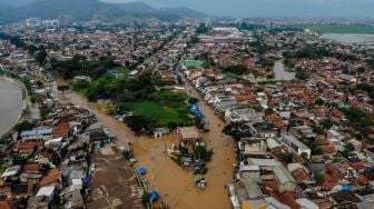 Banjir Rendam 4 Kecamatan di Bandung