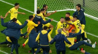 Rulli Jadi Pahlawan, Villarreal Juara Liga Europa Usai Permalukan MU