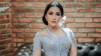 Nabila Gomes Minta Izin Nikah, Tangisan Ibu Pecah Kenang Masa Lalu