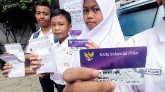 Dana KIP Pelajar SMPN 2 Mauk Disunat Oknum Guru; Ketahuan, Buru-buru Kembal