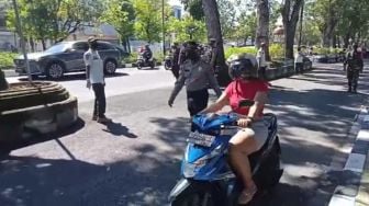 Tegakkan Prokes, Polisi Gencar Operasi Yustisi di Pintu Masuk Solo